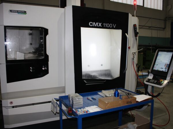 Macchina CNC DMG CMX 1100